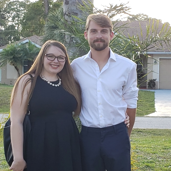 Meet your Posher, Madison - Picture 2 of 2